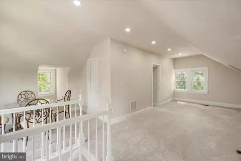 Entry Way - 4301 Arabia Ave, Baltimore, MD 21214 photo 7 of 7