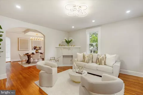 Living - 4301 Arabia Ave, Baltimore, MD 21214 photo 2 of 3
