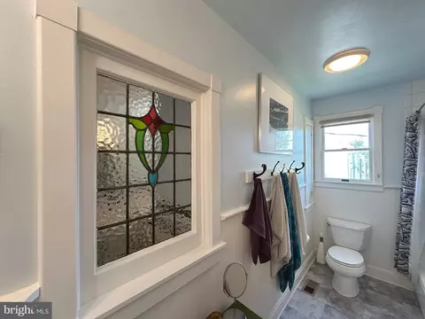 Bath - 5512 Sefton Ave, Baltimore, MD 21214 photo 5 of 8