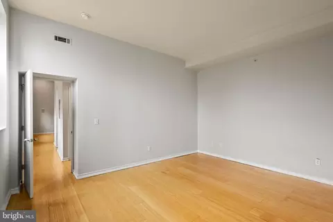Living - 1211 Light St #408, Baltimore, MD 21230 photo 6 of 6