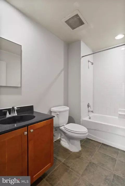 Bath - 1211 Light St #408, Baltimore, MD 21230 photo 2 of 3