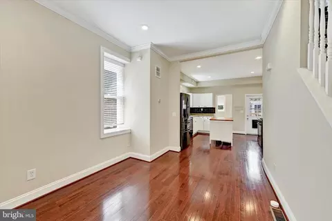 Entry Way - 4000 Falls Rd, Baltimore, MD 21211 photo 1 of 4