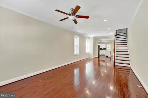 Living - 4000 Falls Rd, Baltimore, MD 21211 photo 6 of 7