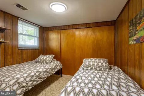 Bedroom - 3313 Claran Rd, Baltimore, MD 21215 photo 6 of 6