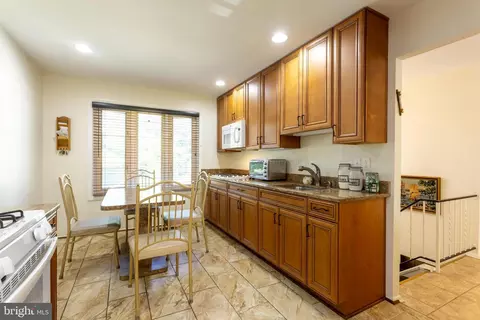 Kitchen - 3313 Claran Rd, Baltimore, MD 21215 photo 4 of 4