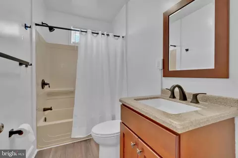 Bath - 747 E 37th St E, Baltimore, MD 21218 photo 1 of 1