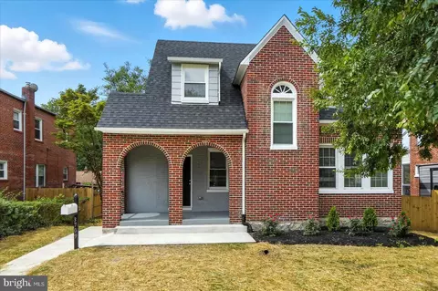 3709 Parkside Dr, Baltimore, MD 21206