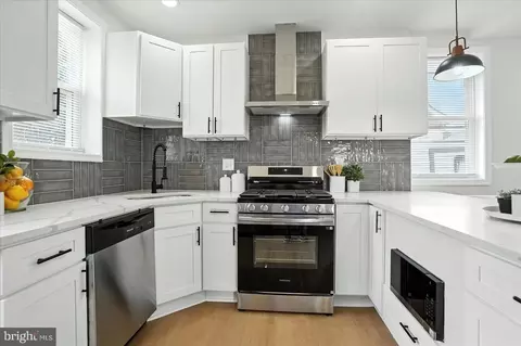 3709 Parkside Dr, Baltimore, MD 21206 photo 13