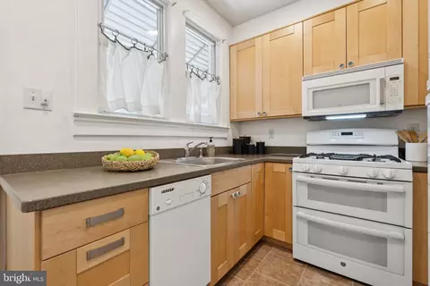 40 S Decker Ave, Baltimore, MD 21224 photo 8