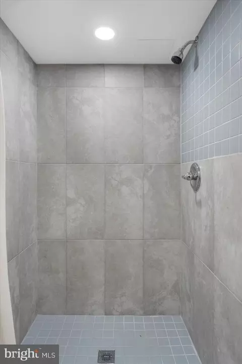 6112 Edlynne Rd, Baltimore, MD 21239 photo 39