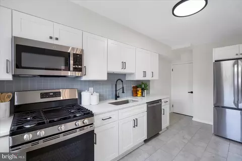 6112 Edlynne Rd, Baltimore, MD 21239 photo 18