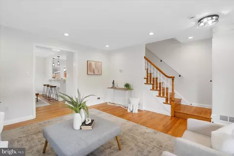 6112 Edlynne Rd, Baltimore, MD 21239 photo 9