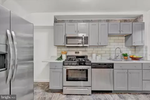 Kitchen - 626 Brisbane Rd, Baltimore, MD 21229 photo 1 of 2