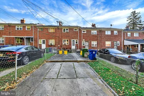 Exterior - 626 Brisbane Rd, Baltimore, MD 21229 photo 3 of 3