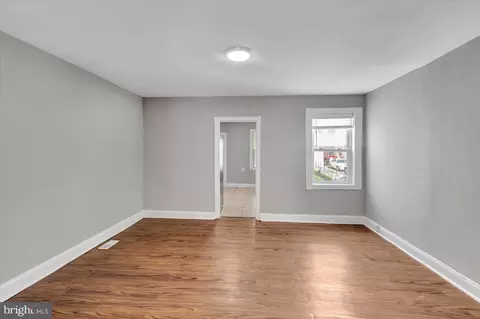 Living - 74 S Kossuth St, Baltimore, MD 21229 photo 3 of 3