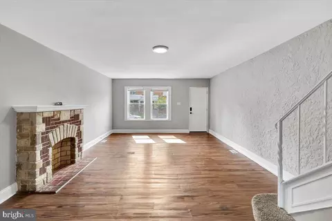 Living - 74 S Kossuth St, Baltimore, MD 21229 photo 1 of 3