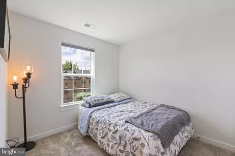 Bedroom - 4205 Skyview, Baltimore, MD 21211 photo 4 of 5