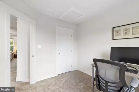 Entry Way - 4205 Skyview, Baltimore, MD 21211 photo 6 of 6