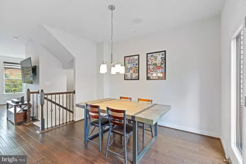 Dining - 4205 Skyview, Baltimore, MD 21211 photo 2 of 2