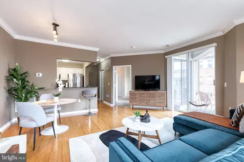 23 Pierside Dr #316, Baltimore, MD 21230