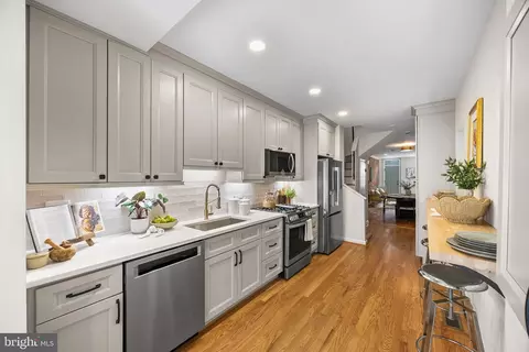 705 S Milton Ave, Baltimore, MD 21224
