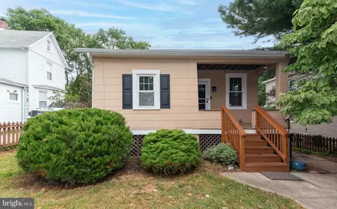 3812 Pinewood Ave, Baltimore, MD 21206