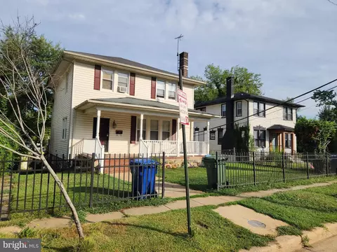 4402 Flowerton Rd, Baltimore, MD 21229 photo 1