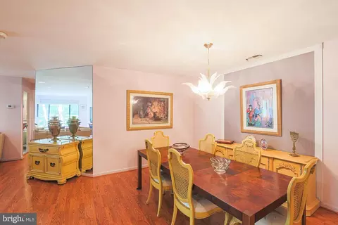 Dining - 3041 Fallstaff Rd #304D, Baltimore, MD 21209 photo 5 of 7