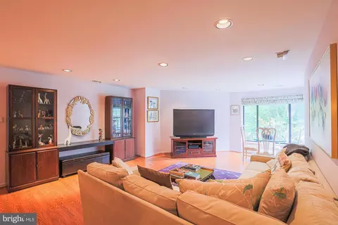 Other - 3041 Fallstaff Rd #304D, Baltimore, MD 21209 photo 10 of 18