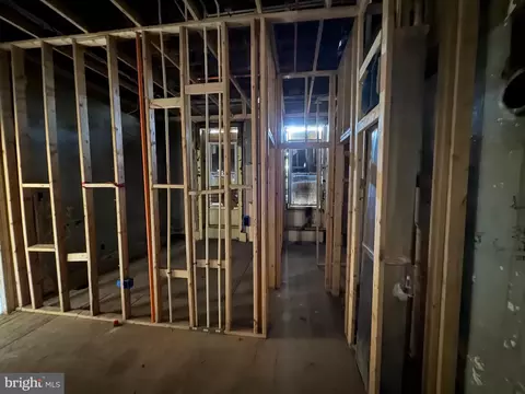 Entry Way - 1218 Mcculloh St, Baltimore, MD 21217 photo 21 of 31