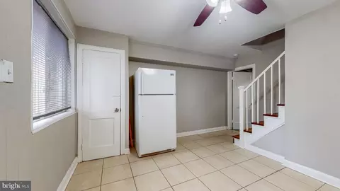 Entry Way - 4441 Eldone Rd, Baltimore, MD 21229 photo 2 of 2