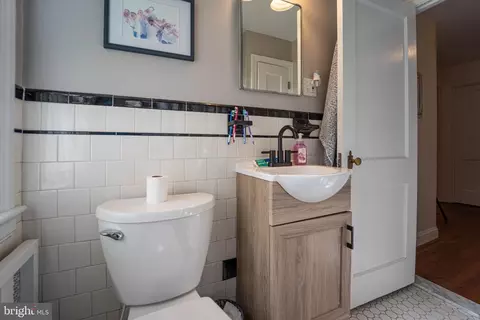 Bath - 3914 Rexmere Rd, Baltimore, MD 21218 photo 2 of 2