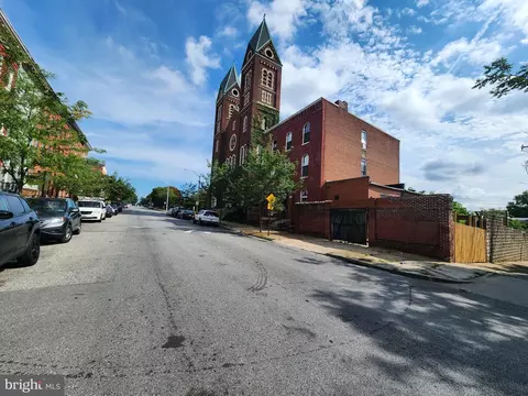 Exterior - 118 S Mount St #2, Baltimore, MD 21223 photo 2 of 2