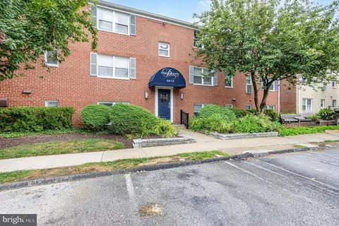 4413 Falls Bridge Dr #H, Baltimore, MD 21211