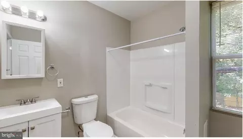 Bath - 210 S Augusta Ave, Baltimore, MD 21229 photo 2 of 2