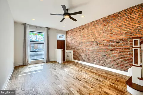 Living - 602 S Potomac St, Baltimore, MD 21224 photo 2 of 3