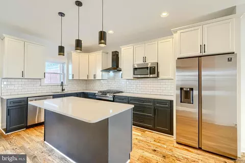 Kitchen - 602 S Potomac St, Baltimore, MD 21224 photo 2 of 4