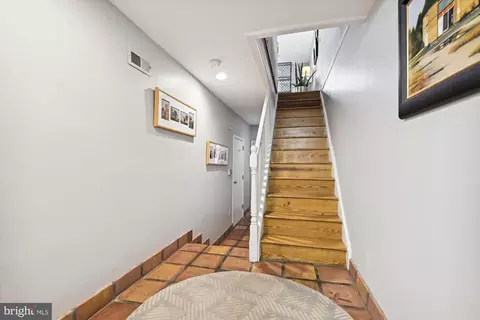 Entry Way - 427 Grindall St #2, Baltimore, MD 21230 photo 4 of 8