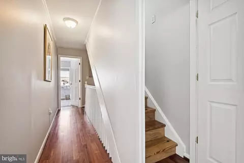 Entry Way - 427 Grindall St #2, Baltimore, MD 21230 photo 6 of 8