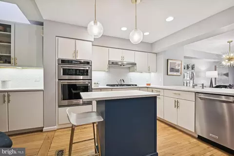 Kitchen - 427 Grindall St #2, Baltimore, MD 21230 photo 2 of 5