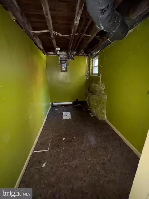 Entry Way - 3003 Lyttleton Rd, Baltimore, MD 21216 photo 3 of 4