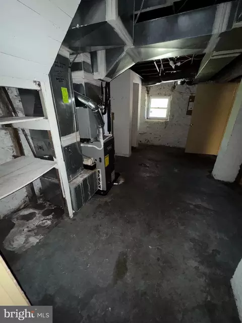 Entry Way - 3003 Lyttleton Rd, Baltimore, MD 21216 photo 4 of 4
