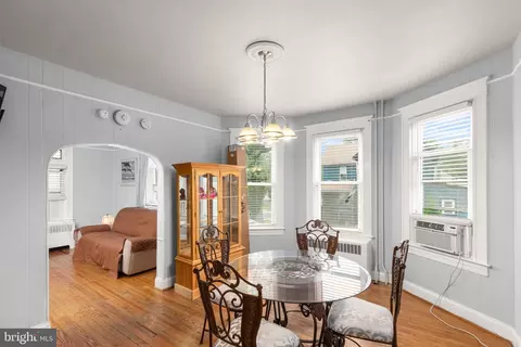 Dining - 4614 White Ave, Baltimore, MD 21206 photo 2 of 2