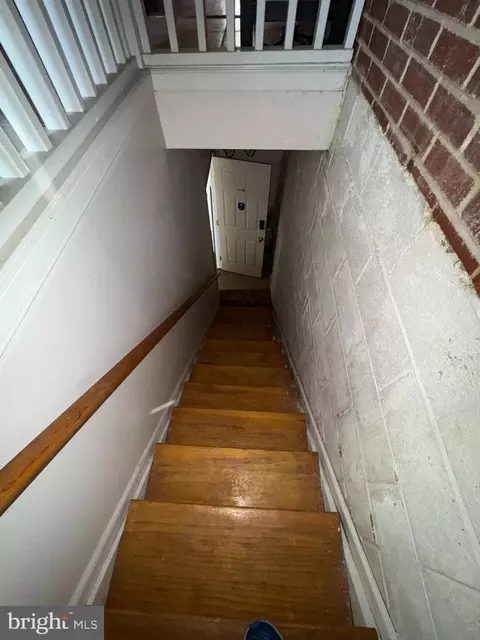Entry Way - 200 S Parrish St, Baltimore, MD 21223 photo 6 of 6