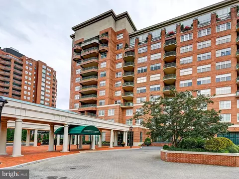 3801 Canterbury Rd #601, Baltimore, MD 21218