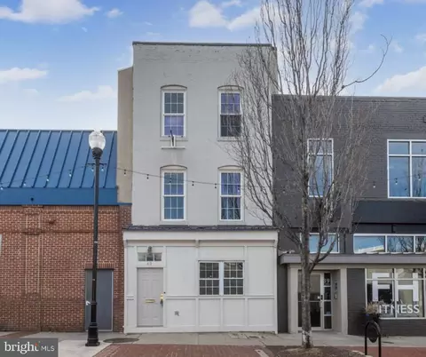 43 E Cross St, Baltimore, MD 21230 photo 1