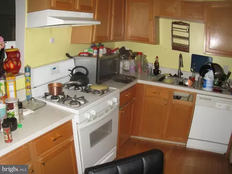 Kitchen - 811 George St, Baltimore, MD 21201 photo 2 of 3