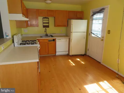 Kitchen - 811 George St, Baltimore, MD 21201 photo 1 of 2