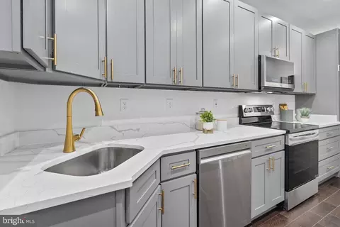 1703 Crystal Ave, Baltimore, MD 21213 photo 10