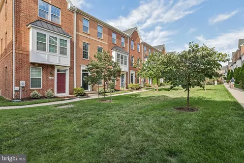 736 S Macon St S, Baltimore, MD 21224 photo 1
